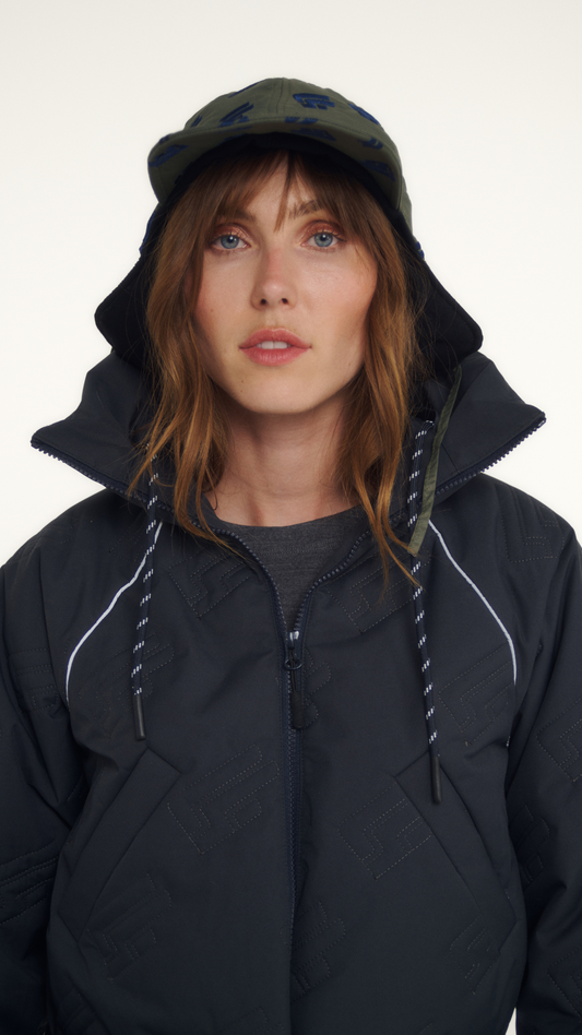 Casquette chaude NÉO 001.