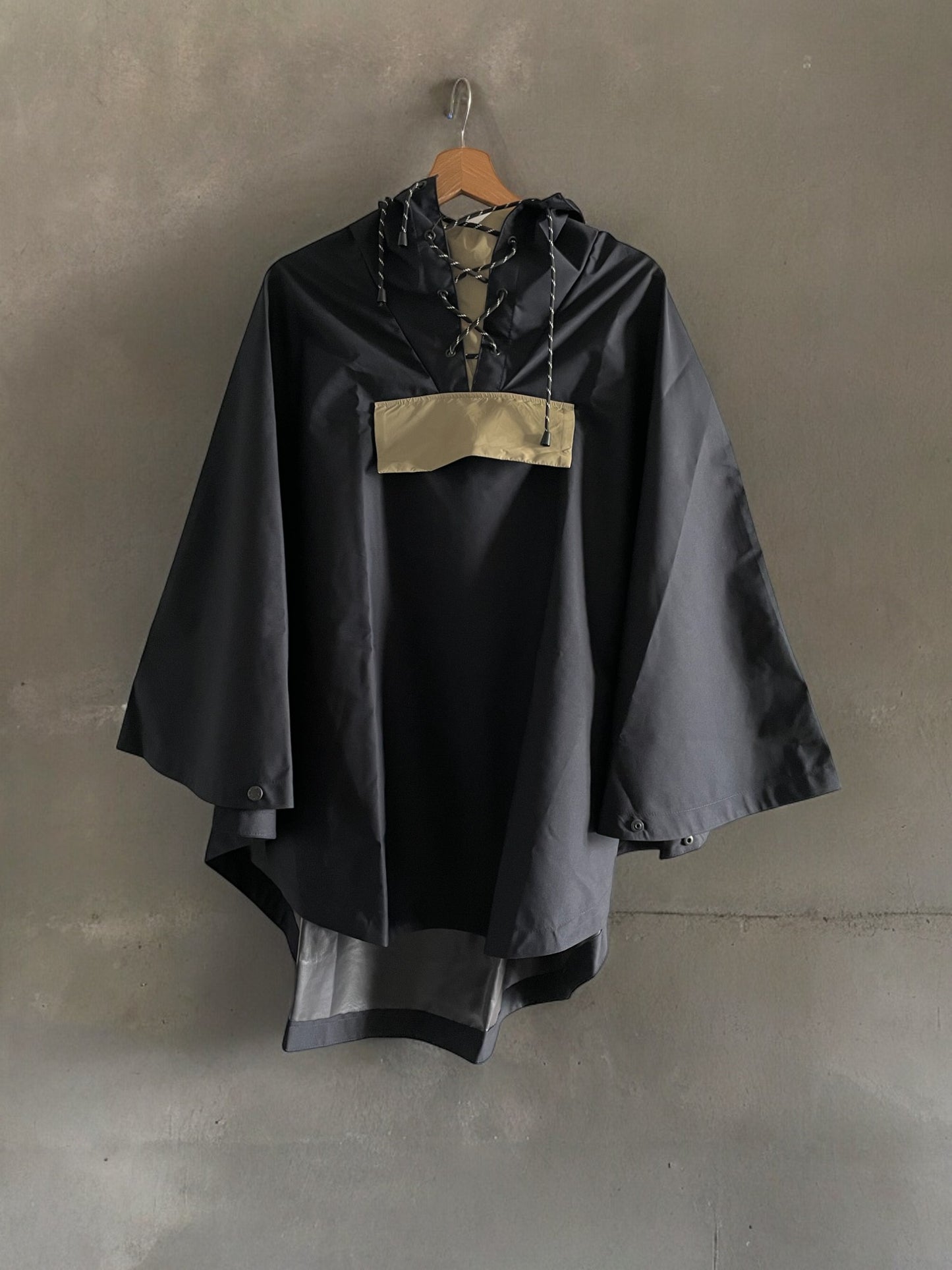 Cape imperméable réfléchissante LOU 001. - Bleu marine - S/M