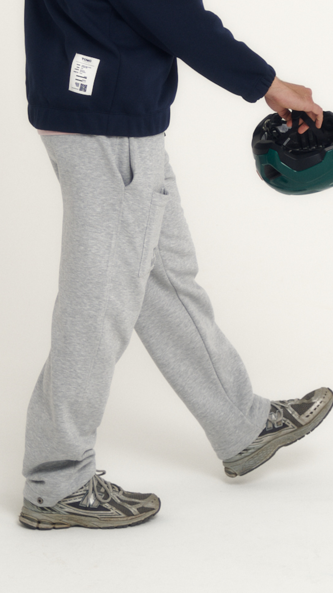 ANDEN 001 fleece pants.