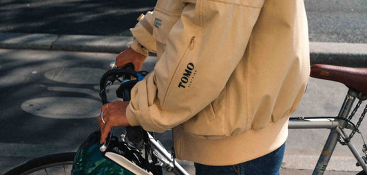 TOMO Clothing lance des gants et un bomber homologués pour un maximum de sécurité à vélo