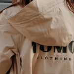 VÊTEMENTS VÉLO ET MOTO AVEC LOGO TOMO CLOTHING.