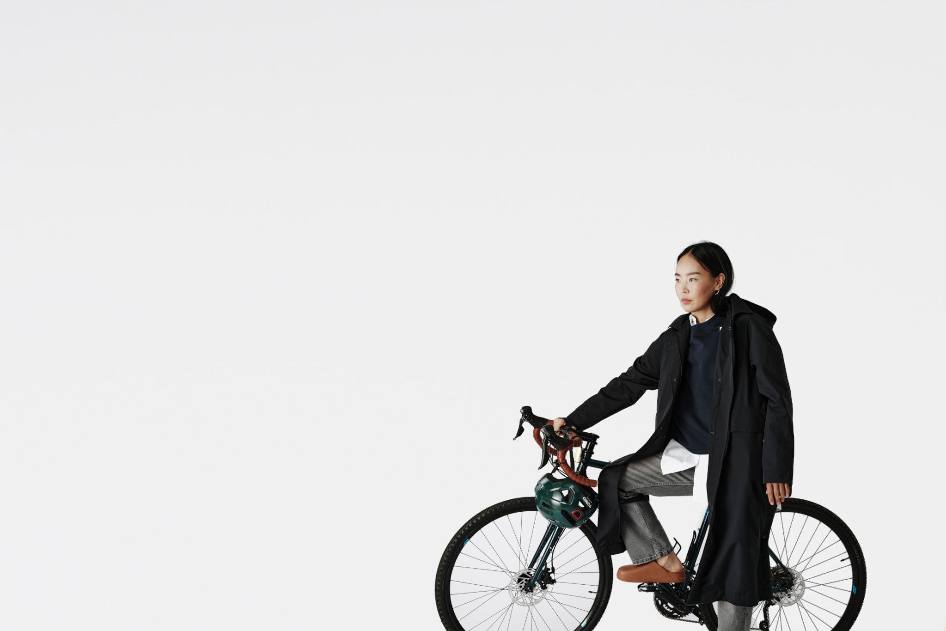 TOMO CLOTHING LIVRAISON À VÉLO À PARIS.