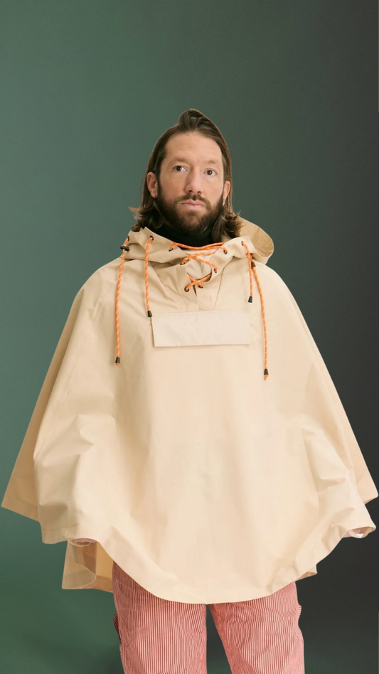LOU V02 rain cape
