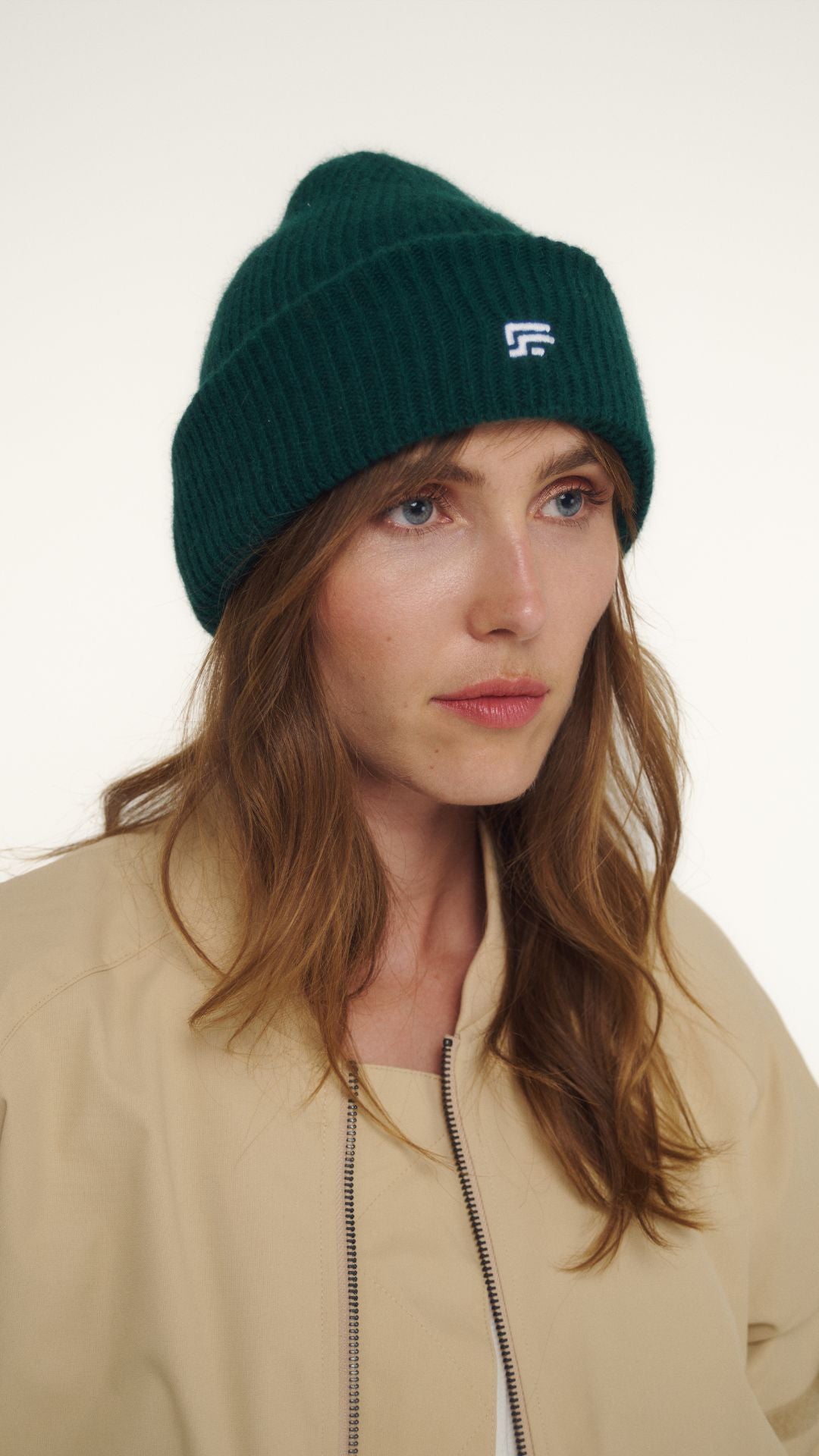 HASAGEI Bonnet Vélo Coupe-Vent Thermique – Polaire Respirant, Logo Réfléchissant – Idéal Cyclisme, Moto, Ski, Hiver – Homme/Femme
