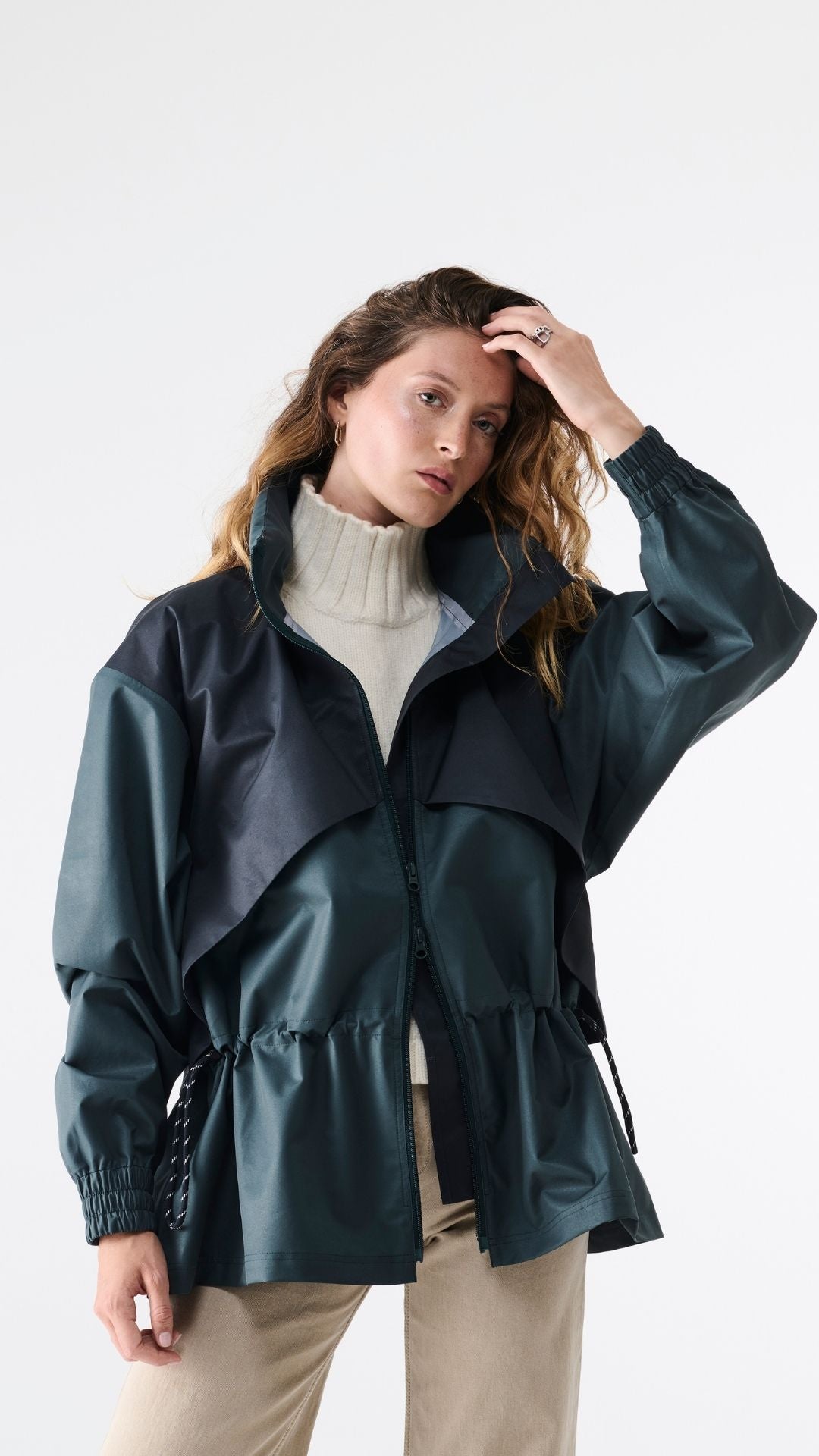 Veste imperméable respirante SASHA 001.